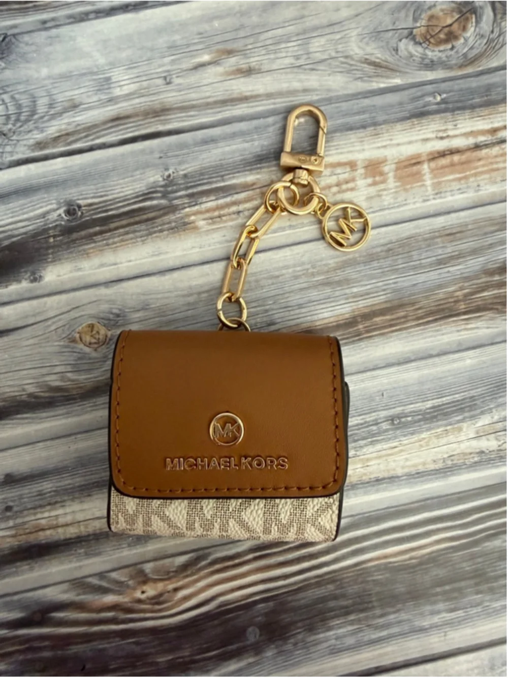 Michael Kors jet set AirPod earbud travel case